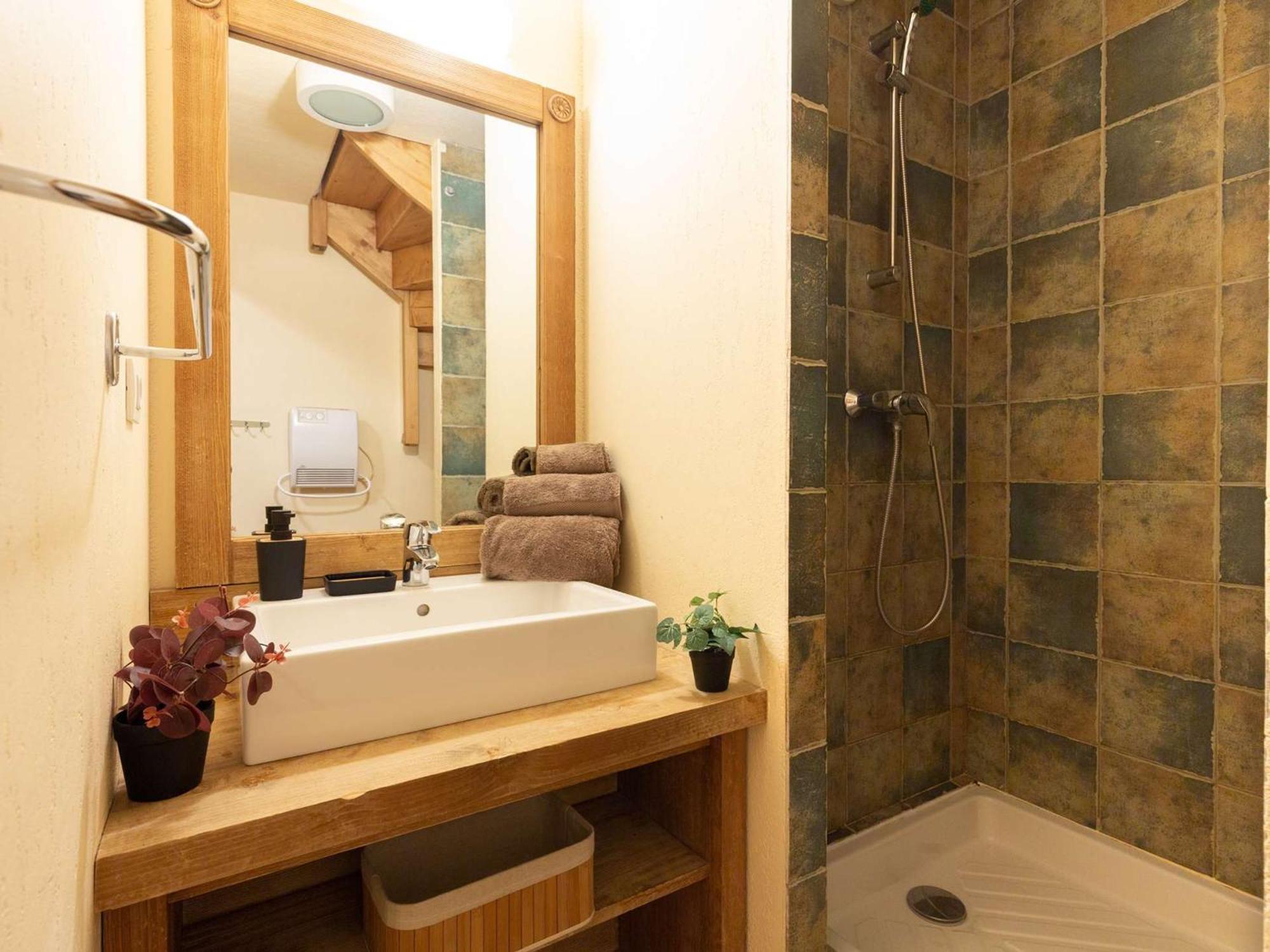 Appartement 10 Pers Avec Piscine, Sauna Et Parking En Centre-Ville De Saint-Lary-Soulan - Fr-1-296-394 ภายนอก รูปภาพ