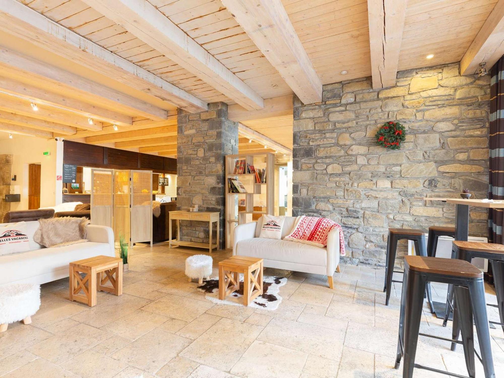 Appartement 10 Pers Avec Piscine, Sauna Et Parking En Centre-Ville De Saint-Lary-Soulan - Fr-1-296-394 ภายนอก รูปภาพ